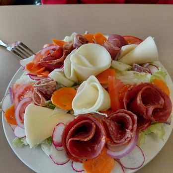 Cipriani's Pizza - Antipasto salad - Pizza Near Me - Chicago, Illinois Cipriani's Pizza - Antipasto salad - Pizza Near Me - Chicago, Illinois