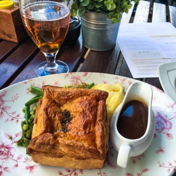 The Wellington - This was amazing - I need to learn how to make this! - Pubs Near Me - London, XGL