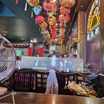 Sunshine HK Cafe - inside - Chinese Near Me - San Carlos, California Sunshine HK Cafe - inside - Chinese Near Me - San Carlos, California