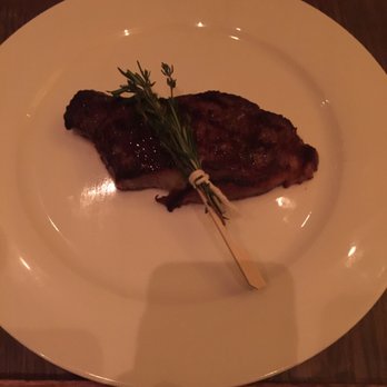 Mooo.... Beacon Hill - 10oz New York Sirloin - Steakhouses Near Me - Boston, Massachusetts