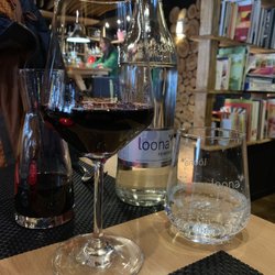 Diavolo - Schöner Barbera an Loona Wasser