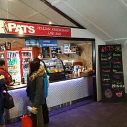 Pats Italian - Entrance