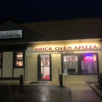 Olde World Apizza - The store front. - Pizza Near Me - North Haven, Connecticut