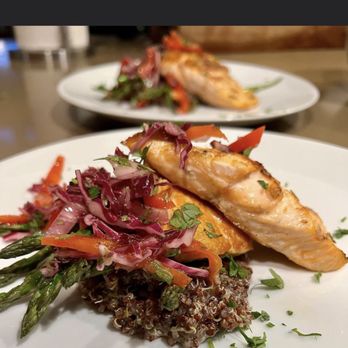Ruby 360 Lodge - Gourmet dining at Ruby Mountain 360 Lodge - Hotels & Travel Near Me - Lamoille, Nevada