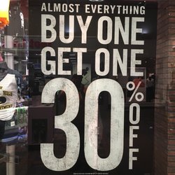 Hot Topic - Sale