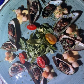 Sea & Stones - Full-Moon Sea food appetizer - Steakhouses Near Me - Cancún, ROO Sea & Stones - Full-Moon Sea food appetizer - Steakhouses Near Me - Cancún, ROO