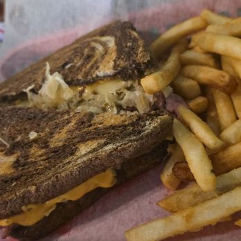 Wild Horse BAR & GRILL - Great rueben sandwich real corned beef - Burgers Near Me - CENTRAL SQUARE, New York