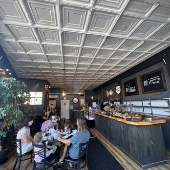 Boule Bakery - Charming interior of Boule Bakery - Bakeries Near Me - Saint Johnsbury, Vermont