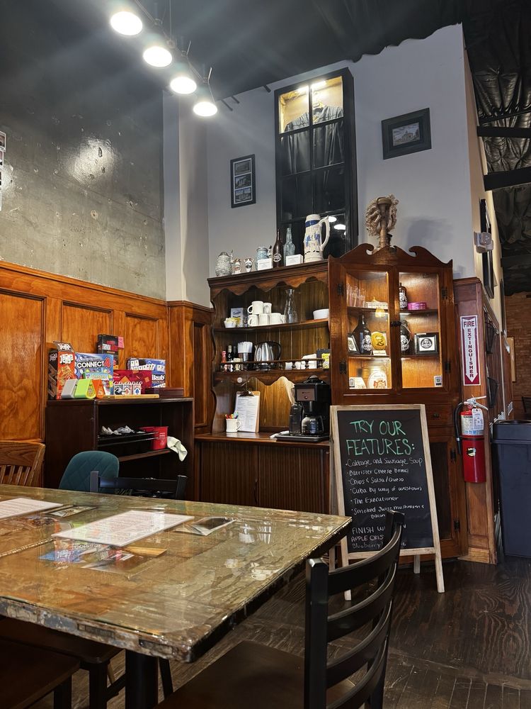 Barrister Brewing Company Logo