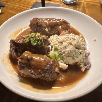 Saint John - Smothered Turkey Neck Bone - Cajun/Creole Near Me - New Orleans, Louisiana Saint John - Smothered Turkey Neck Bone - Cajun/Creole Near Me - New Orleans, Louisiana