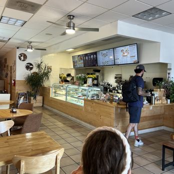 Cafe 33 - Coffee & Tea Near Me - Sacramento, California