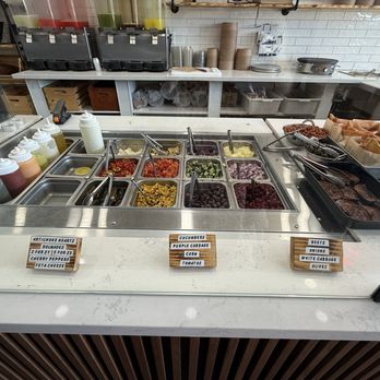 Hummus Republic - Mediterranean Near Me - Ventura, California