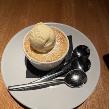 Caroline - Butter cake - Bakeries Near Me - Austin, Texas Caroline - Butter cake - Bakeries Near Me - Austin, Texas