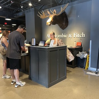 Indiana Premium Outlets - Check out at Abercrombie - Shopping Centers Near Me - Edinburgh, Indiana Indiana Premium Outlets - Check out at Abercrombie - Shopping Centers Near Me - Edinburgh, Indiana