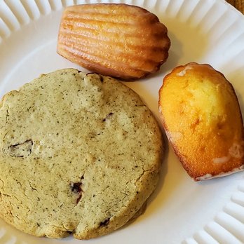 Smoking Tiger Coffee Lab - Earl Grey Cookie & Lemon-Glazed Madeleines - Coffee & Tea Near Me - Gardena, California Smoking Tiger Coffee Lab - Earl Grey Cookie & Lemon-Glazed Madeleines - Coffee & Tea Near Me - Gardena, California
