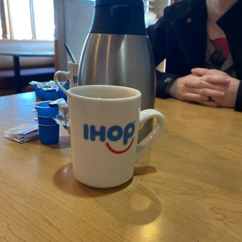 IHOP - Coffee was hot and creamer was available with sugar. - Breakfast & Brunch Near Me - Joplin, Missouri
