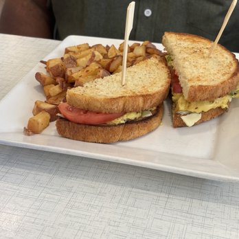 Anna's House - Okemos - Vegan Breakfast Sandwich - Breakfast & Brunch Near Me - Okemos, Michigan