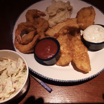 Red Lobster - Shrimp and whitefish plate - Seafood Near Me - Kennewick, Washington