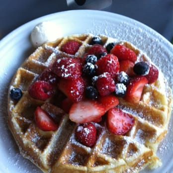 Cafe Borrone - Mixed berry waffle - Breakfast & Brunch Near Me - Menlo Park, California