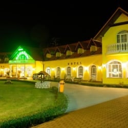 Restaurace hotelu Zámeček Mikulov - Pohled na hotel