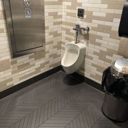 Clean bathroom Clean bathroom