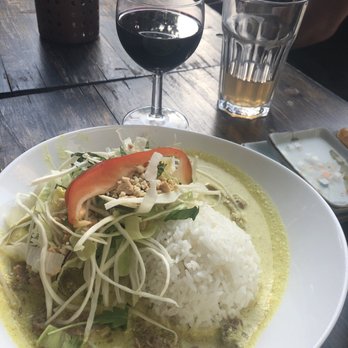 From Hanoi With Love - Green curry and red wine - Vietnamese Near Me - Berlin, BE From Hanoi With Love - Green curry and red wine - Vietnamese Near Me - Berlin, BE