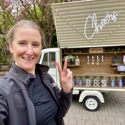 Fox Hollow Farm - Rent this bubbles bar for your alcoholic and nonalcoholic events
