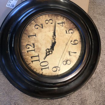 Living Spaces - Broken clock - Furniture Stores Near Me - Phoenix, Arizona Living Spaces - Broken clock - Furniture Stores Near Me - Phoenix, Arizona