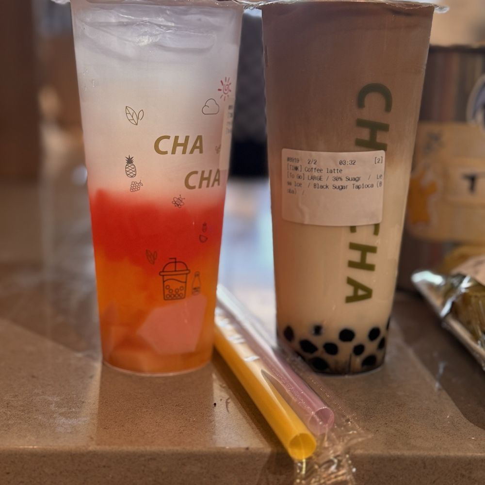 Elitea - Litchi with Mango and Stawberry Jelly & Coffee Latte w/black sugar boba. - Bubble Tea Near Me - Schaumburg, Illinois Elitea - Litchi with Mango and Stawberry Jelly & Coffee Latte w/black sugar boba. - Bubble Tea Near Me - Schaumburg, Illinois