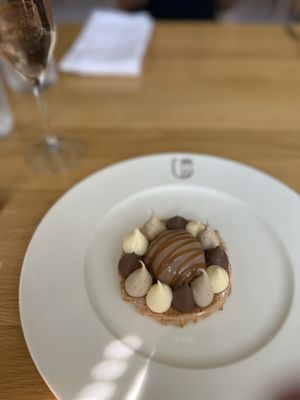 MARCUS Restaurant + Lounge by null