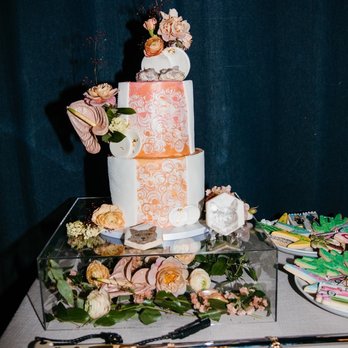 Fine Art Cookies - a three tiered wedding cake - Desserts Near Me Fine Art Cookies - a three tiered wedding cake - Desserts Near Me