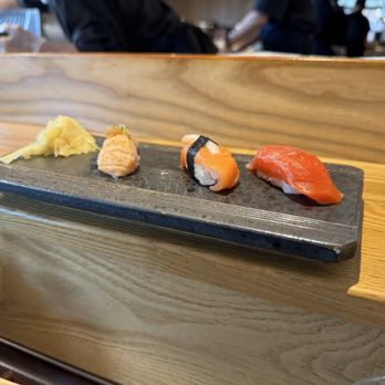 Sushi Kashiba - Salmon spread right to left: sockeye, king salmon, seared king salmon - Japanese Near Me - Seattle, Washington Sushi Kashiba - Salmon spread right to left: sockeye, king salmon, seared king salmon - Japanese Near Me - Seattle, Washington