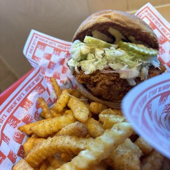 Howlin' Ray's - Chicken sando - Southern Near Me - Pasadena, California Howlin' Ray's - Chicken sando - Southern Near Me - Pasadena, California