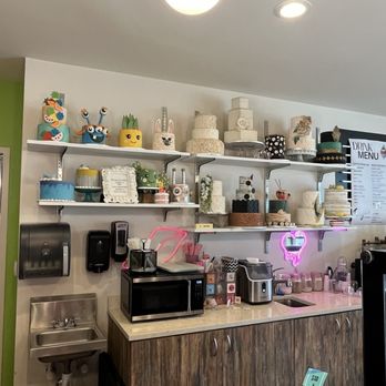 Paige's Bakehouse - Display shelves - Bakeries Near Me - Round Rock, Texas Paige's Bakehouse - Display shelves - Bakeries Near Me - Round Rock, Texas