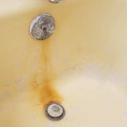Townsman Inn - Tub! Nasty