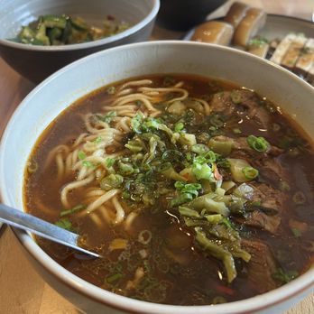 Minyoli - Red-braised Niuroumian (Taiwanese beef noodle soup) - Taiwanese Near Me - Chicago, Illinois Minyoli - Red-braised Niuroumian (Taiwanese beef noodle soup) - Taiwanese Near Me - Chicago, Illinois