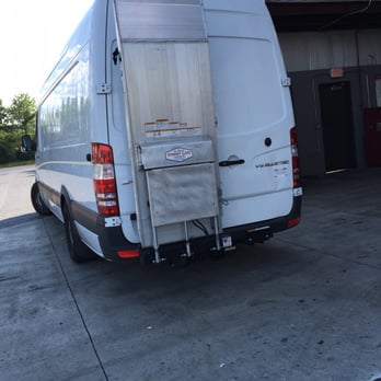 Love's Travel Stop - Gas Stations Near Me - Hamburg, Pennsylvania