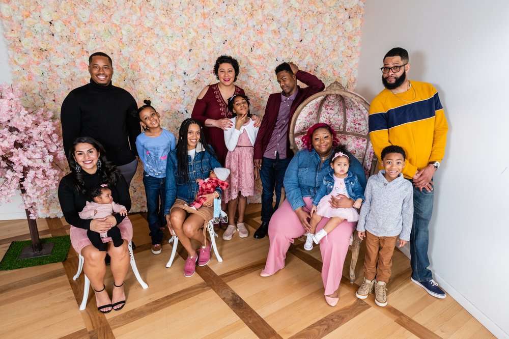 Smiley Bee Love - grief counselor in Chicago, IL