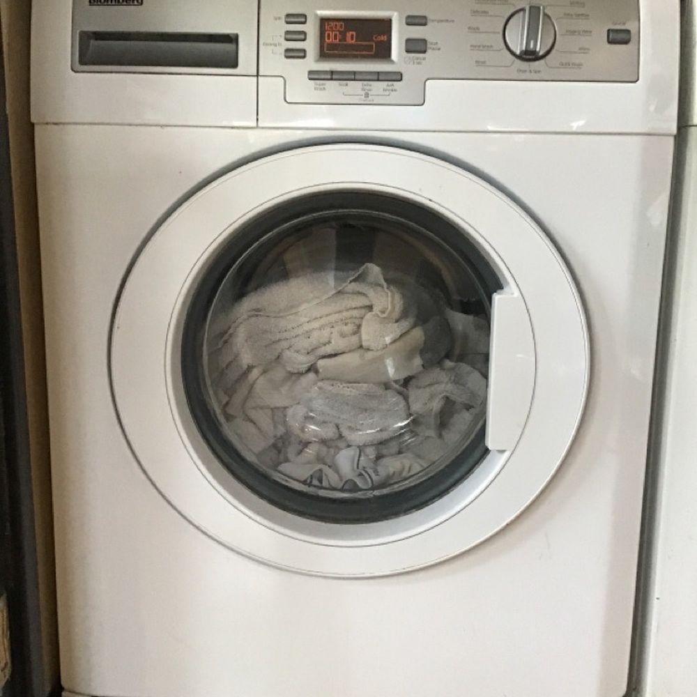 Mazter Appliances - Cranky POS Blomberg washer - Appliances & Repair Near Me - Seattle, Washington