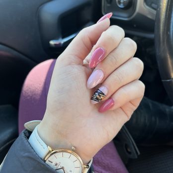 Vegas Nails - Nail Salons Near Me - Mundelein, Illinois Vegas Nails - Nail Salons Near Me - Mundelein, Illinois