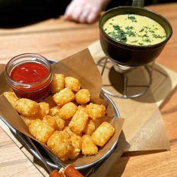 Hambrgr Ottawa Street - Tater Tot Fondue - Burgers Near Me - Hamilton, Ontario Hambrgr Ottawa Street - Tater Tot Fondue - Burgers Near Me - Hamilton, Ontario