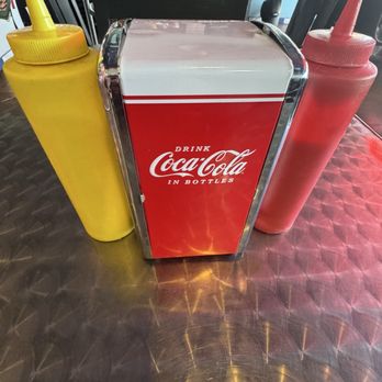 Betty's Burgers Joint - Burgers Near Me - Honolulu, Hawaii Betty's Burgers Joint - Burgers Near Me - Honolulu, Hawaii
