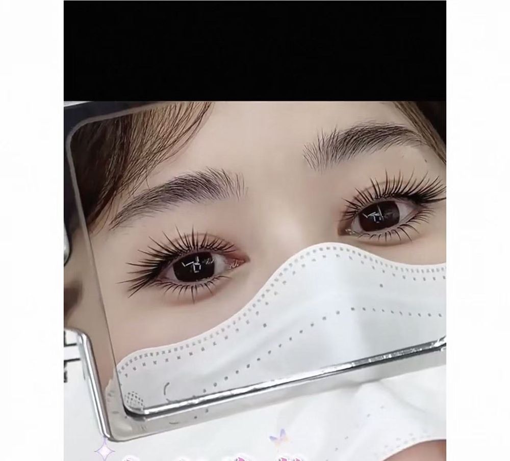 Cyoung Beauty Studio Logo