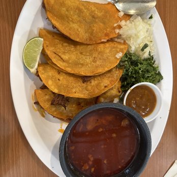 La Chilanguita Mexican Restaurant - Taco Quesabirrias Y Consome - Mexican Near Me - Clearlake, California La Chilanguita Mexican Restaurant - Taco Quesabirrias Y Consome - Mexican Near Me - Clearlake, California