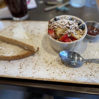 First Watch - Kid's granola yogurt bowl - Breakfast & Brunch Near Me - Jacksonville, Florida