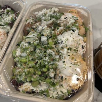Omee J 2 - Chicken. Cajun shrimp. Caramelized onion.  Corn. Edamame. Cucumber. Green onion. Furikake. Creamy garlic ponzu - Korean Near Me - San Jose, California