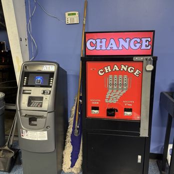 Bluewater Laundry - ATM and change machine - Laundromat Near Me - Knoxville, Tennessee