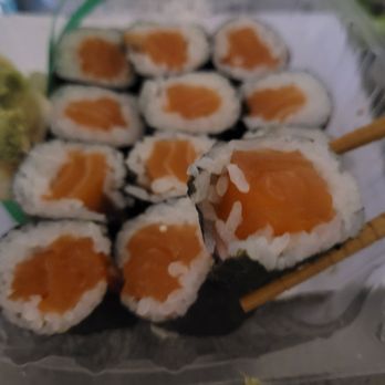Miyozen - Salmon roll - Sushi Bars Near Me - Emeryville, California Miyozen - Salmon roll - Sushi Bars Near Me - Emeryville, California