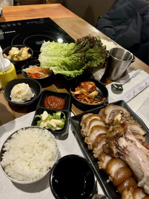 Hanmaru Gamjatang by null