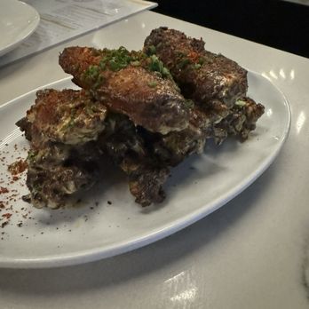 Bull And Bowl - Truffle chicken wings - American Near Me - Austin, Texas